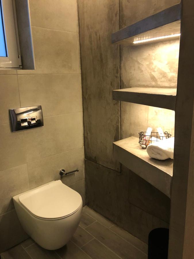 Fontana Leone Spili